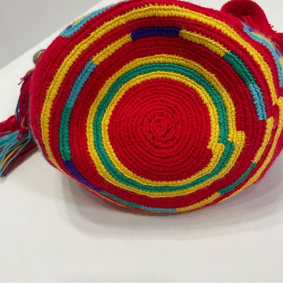 Red Woven Hobo bucket Shoulder Bag. Tassels. Hippie. Pre-owned. - Picture 7 of 12